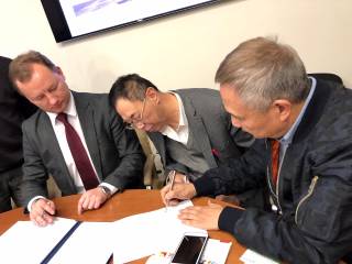Между ТЦ «Барабашово» и китайскими ассоциациями легпрома подписан Меморандум о сотрудничестве